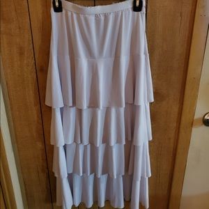 White ruffled skirt!